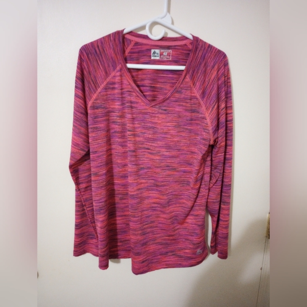 Reebok women's pink striped long sleeve shirt size 1X with v-neck